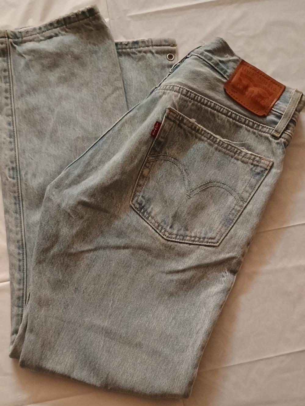 Levi's Womens Light Wash Relaxed Fit Capri/Crop 501 Style